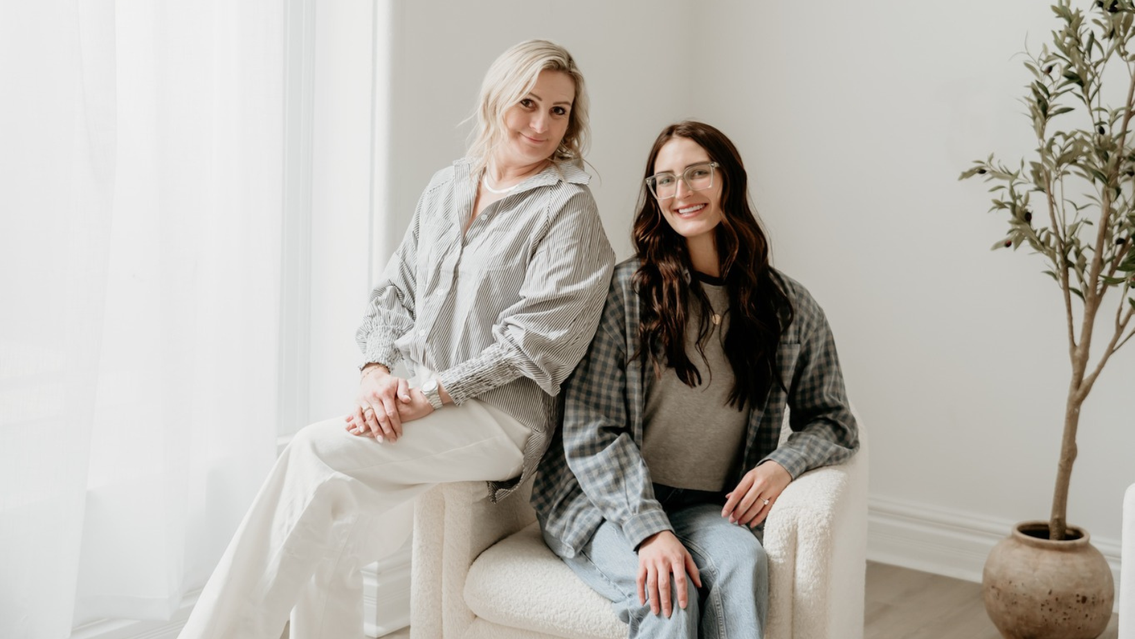 Christina and Ashley Roose of Poseidons Mermaids